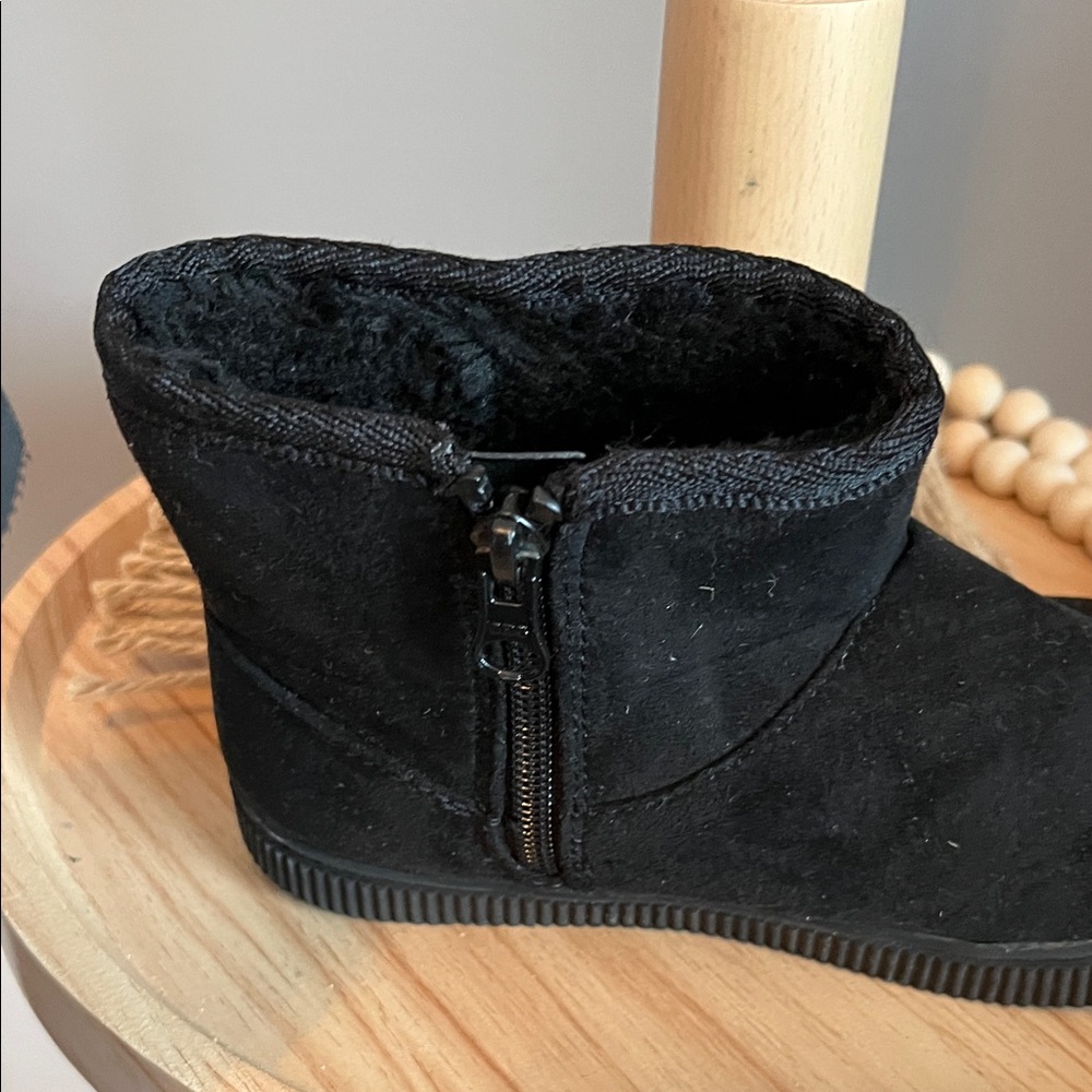 Cat & Jack Girls Black Arlo  Booties Size 12 - Picture 6 of 9